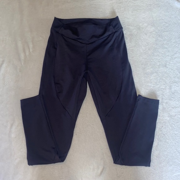 Gymshark Pants - HOST PICK 🤍 Gymshark Leggings